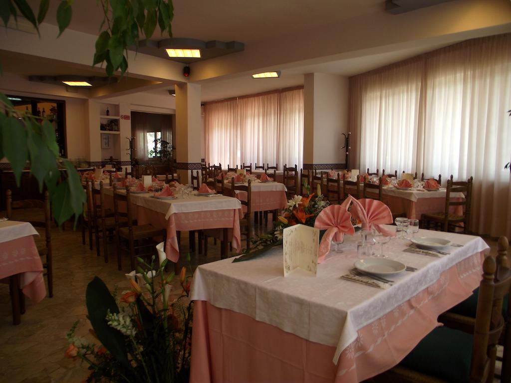 Hotel Ristorante Mosaici 皮亚扎-阿尔梅里纳 外观 照片