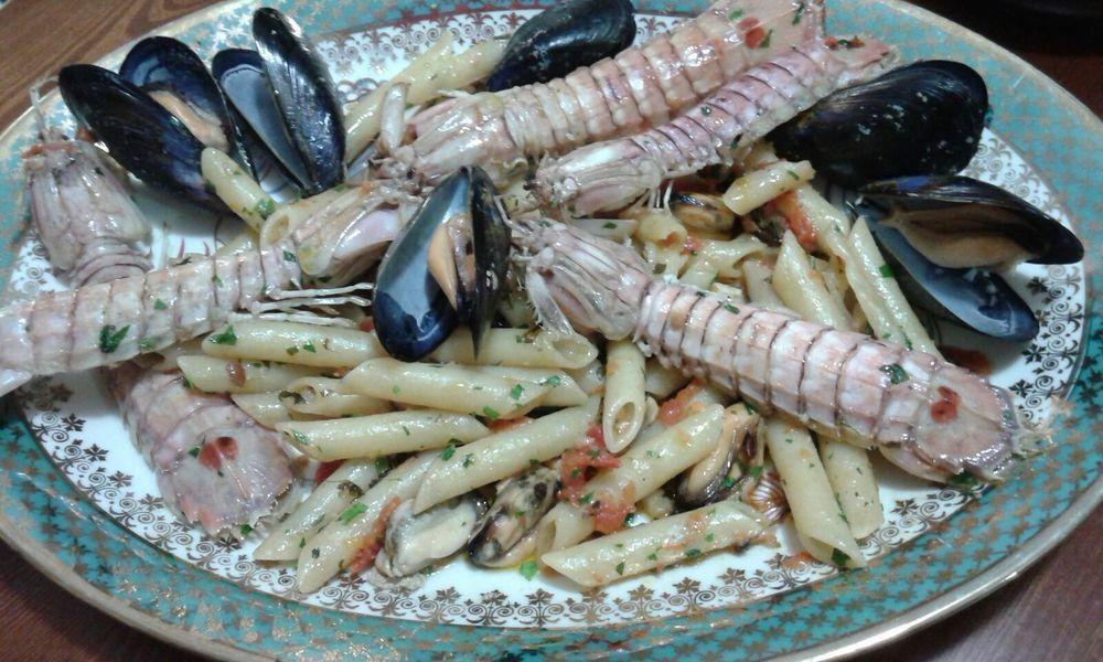 Hotel Ristorante Mosaici 皮亚扎-阿尔梅里纳 外观 照片